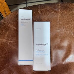 Medicube Zero Pore Cleanser - White